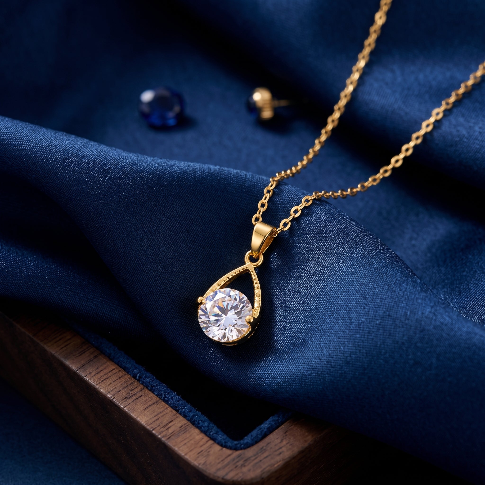 The Lumina Drop Pendant
