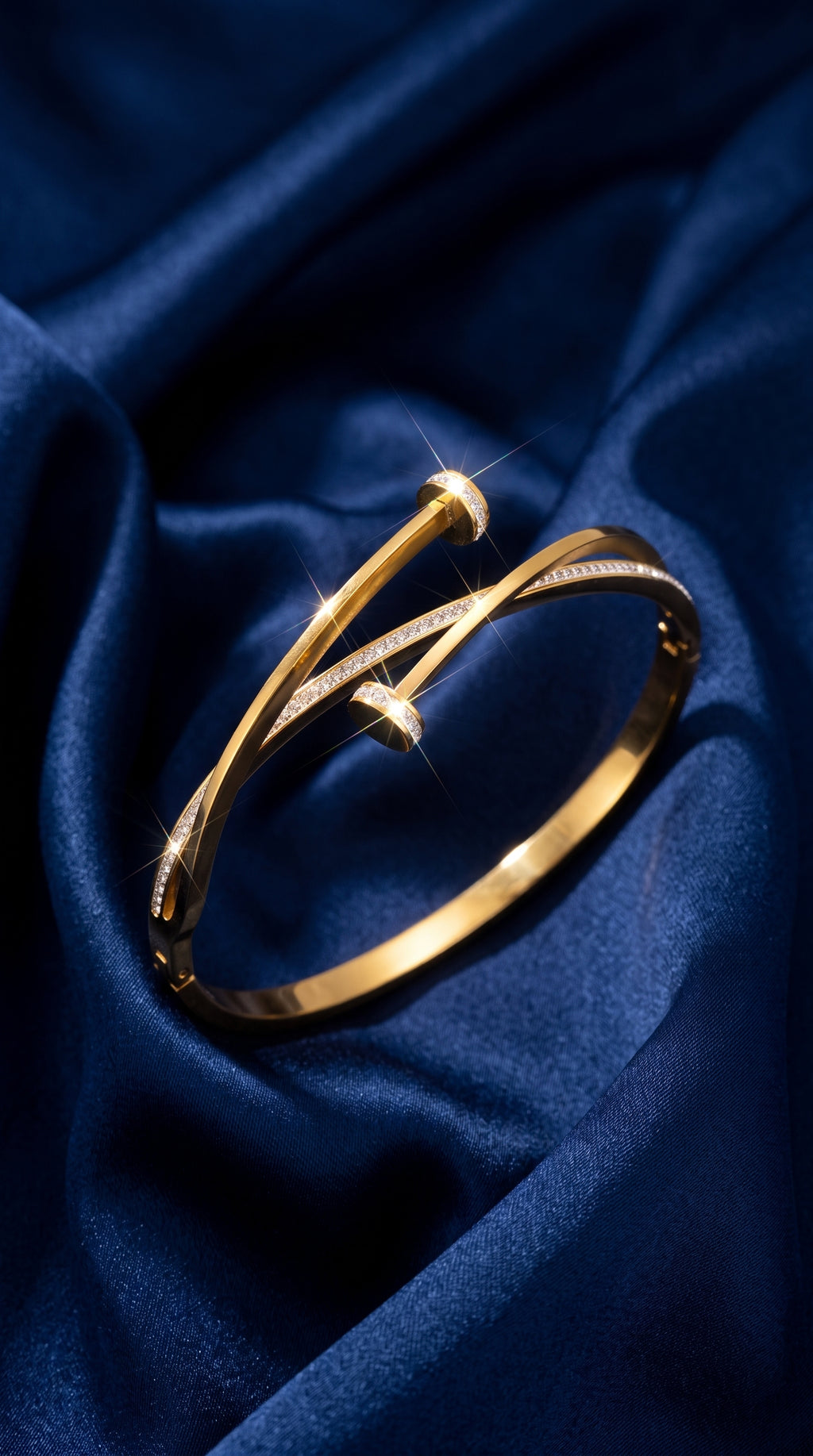 The Luxe Curved Nail Bangle