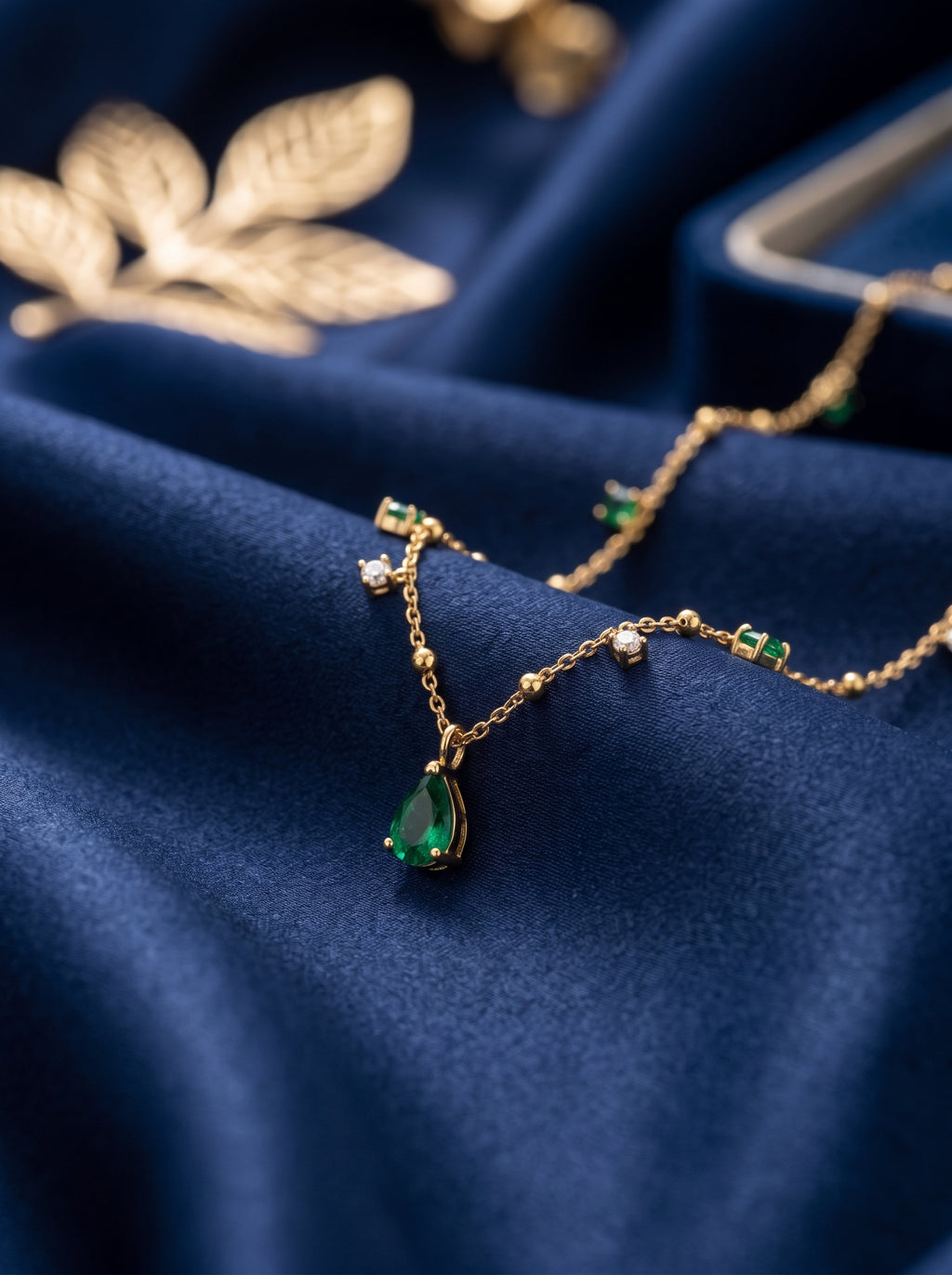 The Emerald Station Choker