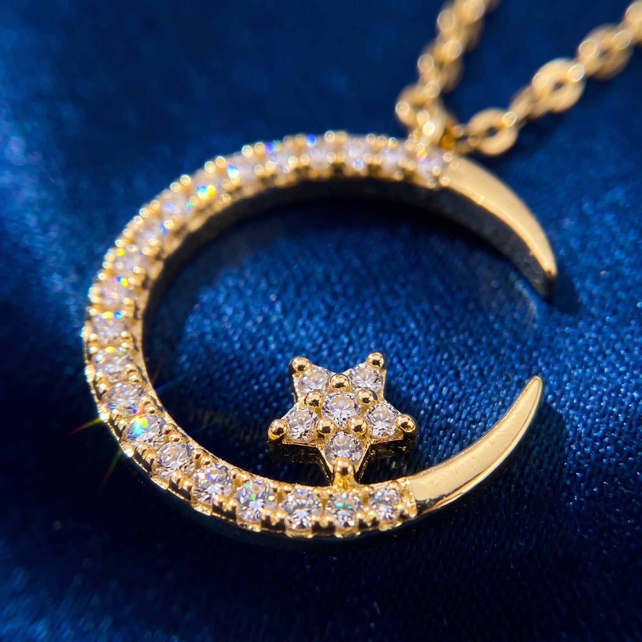 The Stella Luna Pendant