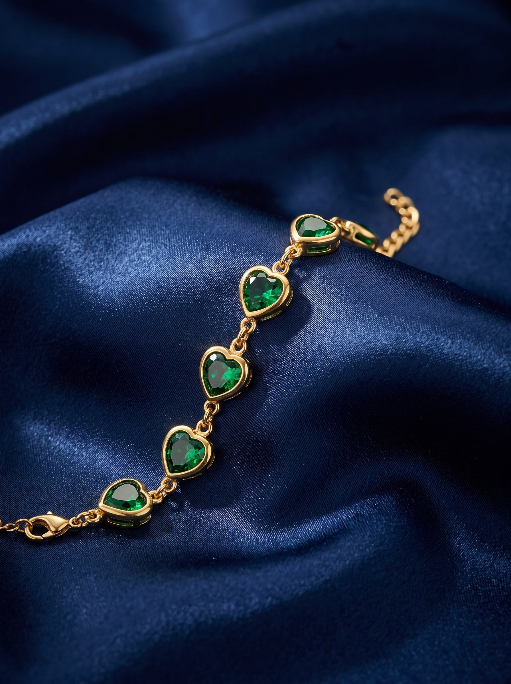 The Emerald Heart Chain Bracelet